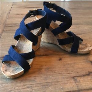 Blue strappy shoes